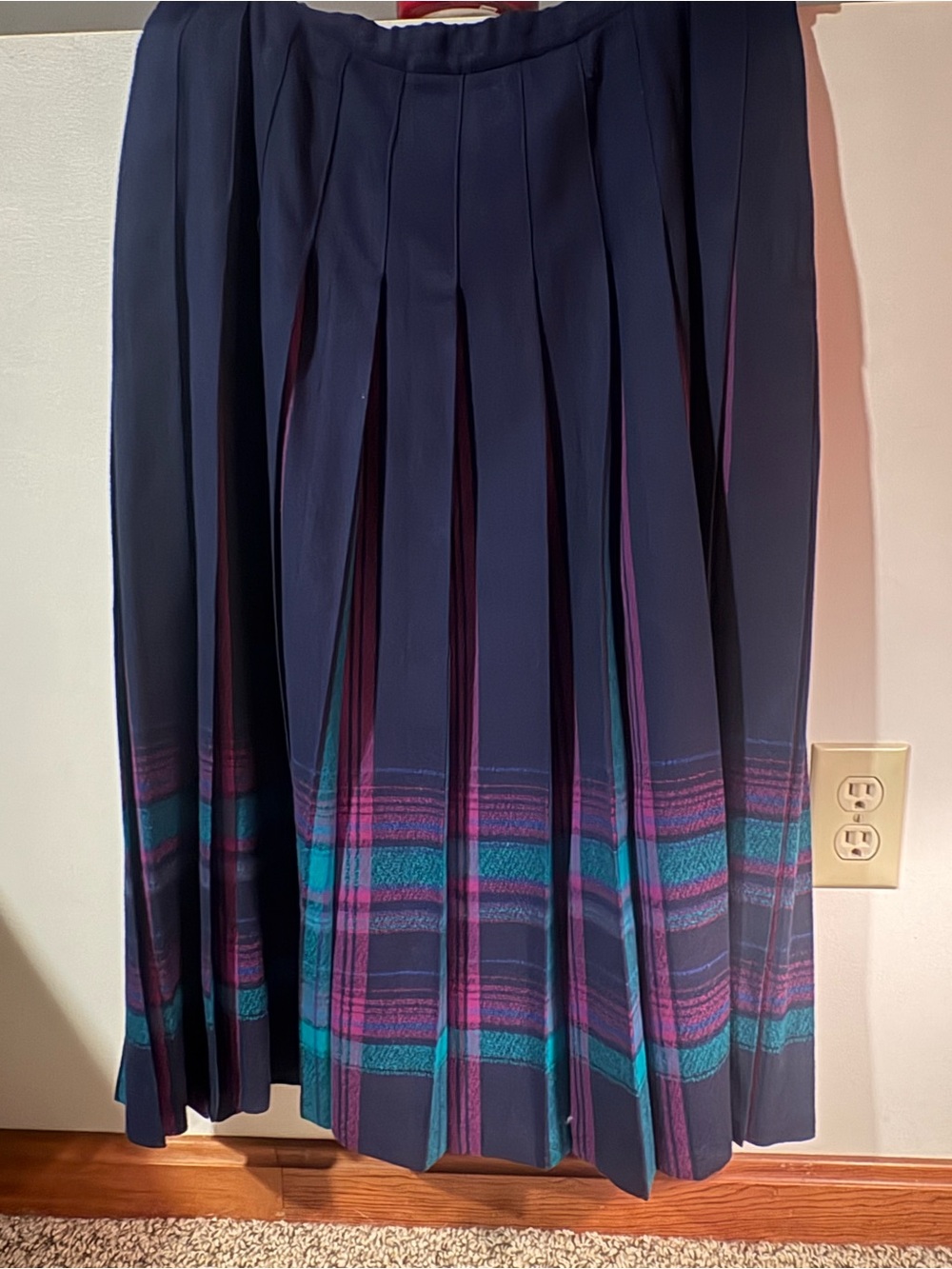 Vintage 1980s Pendleton Navy Pleated wool Skirt with Teal & Magenta Stripes